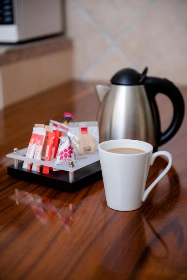 Palm Park Hotel Lephalale エクステリア 写真