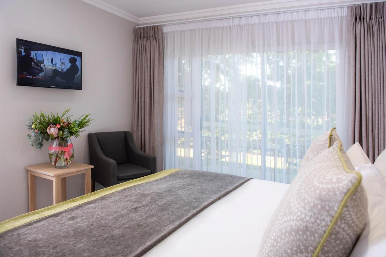 Palm Park Hotel Lephalale エクステリア 写真
