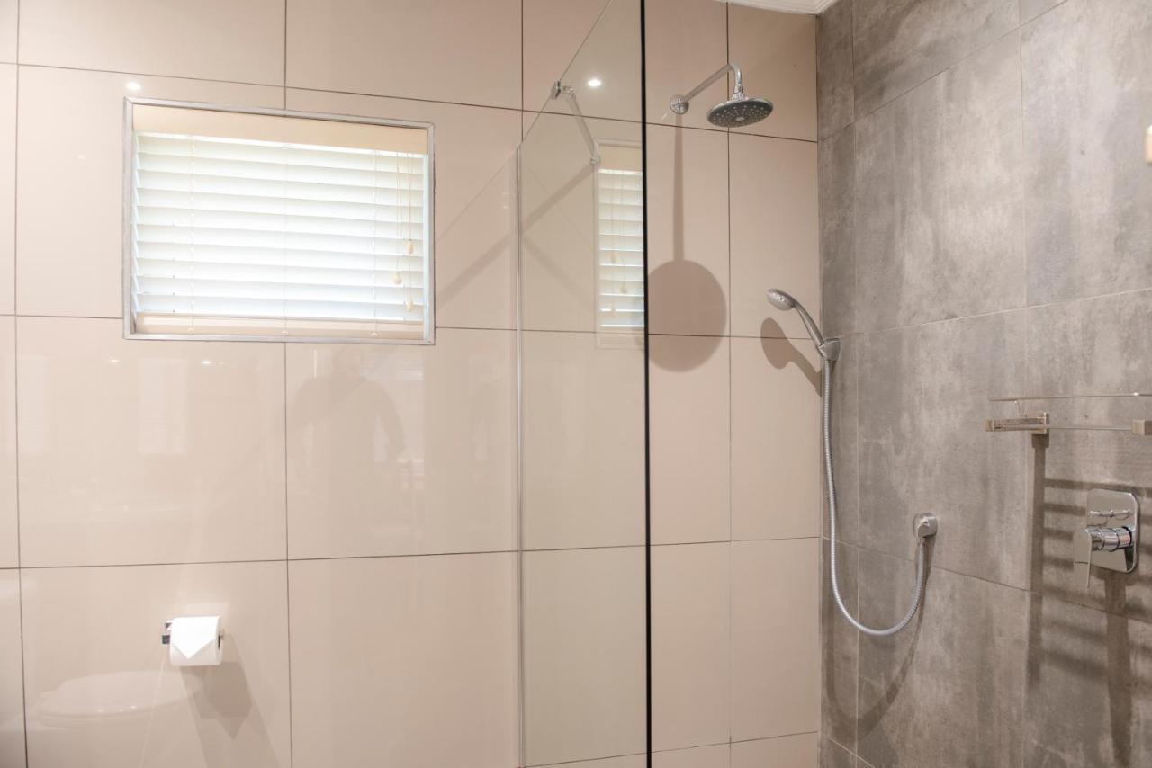 Palm Park Hotel Lephalale エクステリア 写真