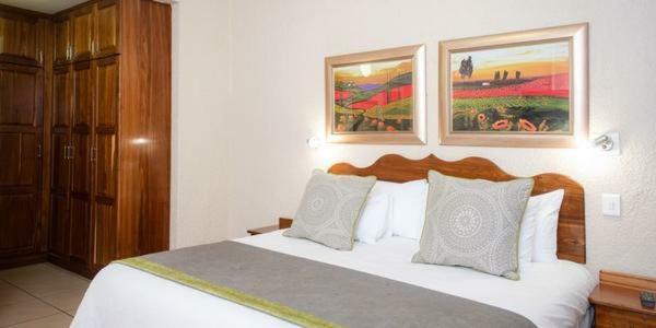 Palm Park Hotel Lephalale エクステリア 写真